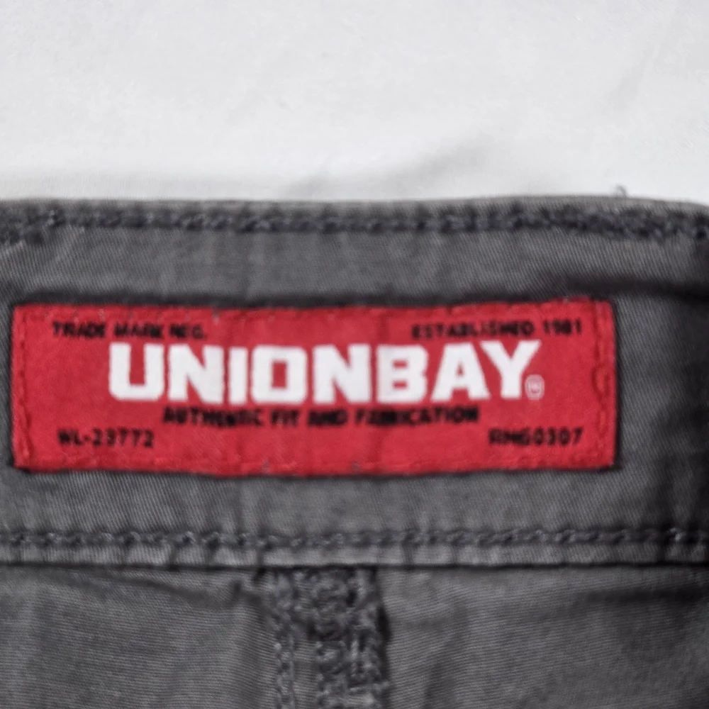 UNIONBAY Men's Gray Cargo Shorts